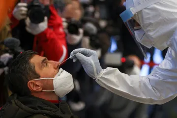 Rakušané mají o hromadné testování zájem, na Slovensku zkusí odběry pro žáky a jejich rodiče