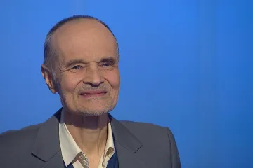 Usmívat se na jiné lze i přes Zoom, lidé ani teď nejsou v úplné izolaci, říká psychiatr Nešpor