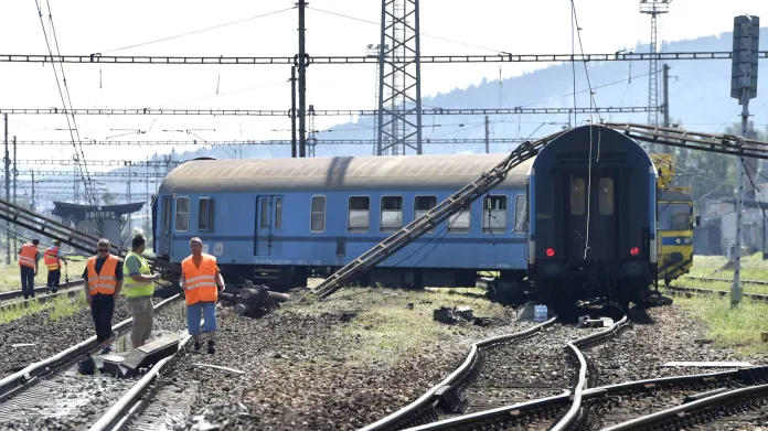 V Tišnově vykolejil vlak
