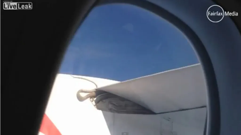 Krajta na křídle letadla