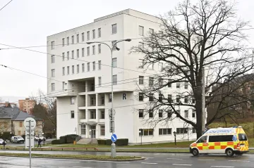 Ministerstvo po zatýkání v nemocnicích zastavilo dotace za miliardu. Žalobce zvažuje vazbu pro několik obviněných