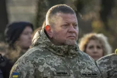 Zelenskyj obchází generála Zalužného, píše Ukrajinska pravda