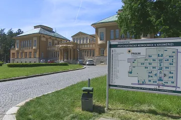 Lékaři kroměřížské psychiatrie stažení svých výpovědí proberou až s novým vedením