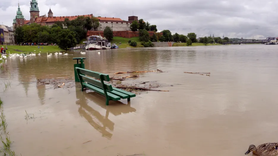 Rozvodněná Visla v Krakově