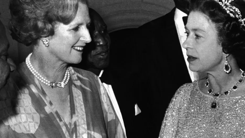 Margareth Thatcherová a královna Alžběta II. během setkání představitelů Commonwealthu v roce 1979