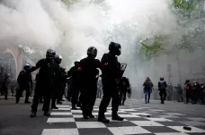 První máj v evropských městech provázely střety s policií