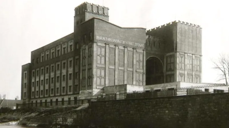 Automatické mlýny v Pardubicích v době svého vzniku