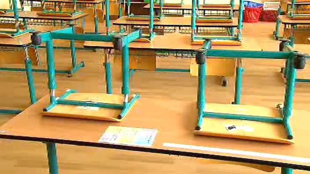 Školní lavice