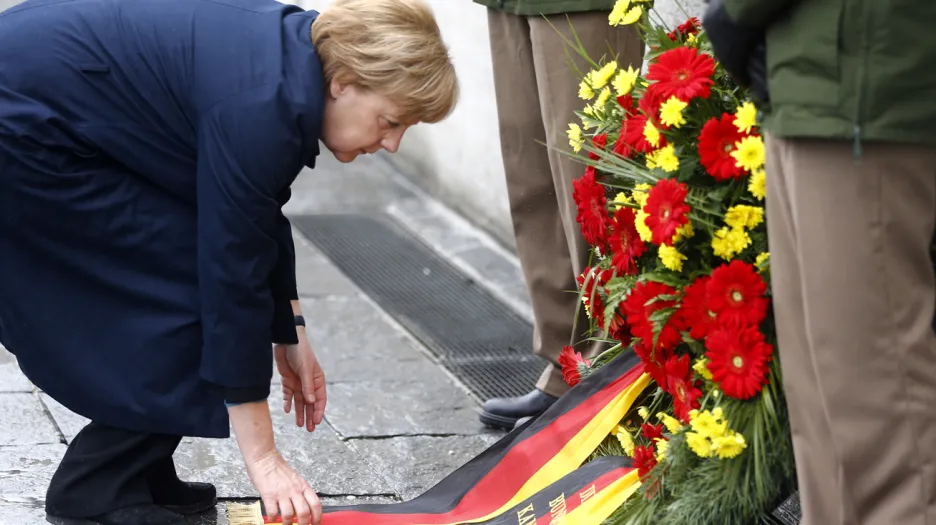 Angela Merkelová v Dachau