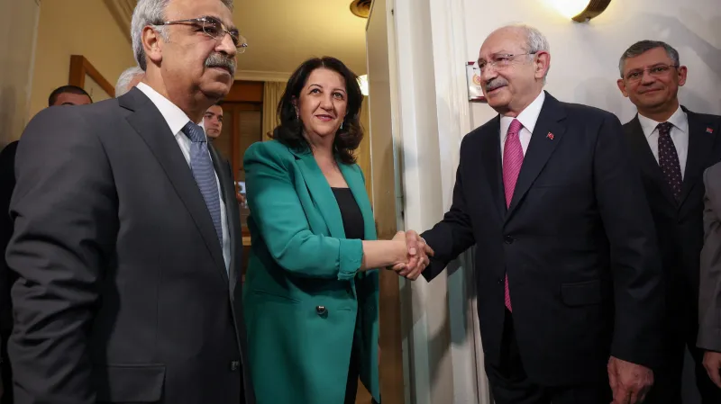 Kemal Kilicdaroglu na jednání s lídry prokurdské strany HDP