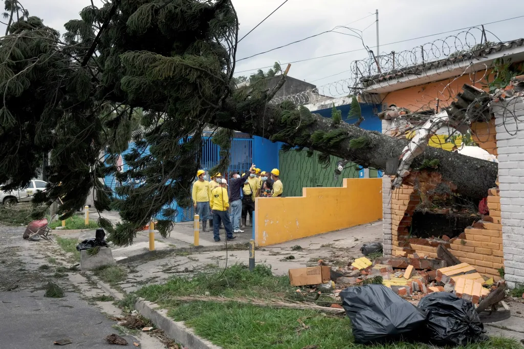 Tropická bouře Eta zasáhla Střední Ameriku. Nejvíce postižené země jsou Honduras a Nikaragua