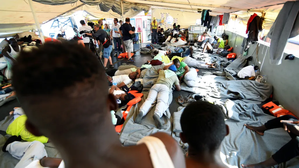 Migranti na lodi Sea-Watch 3