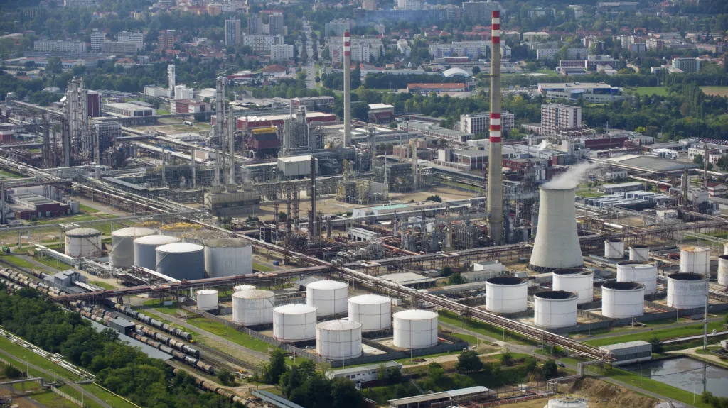Chemička Synthos v Kralupech nad Vltavou