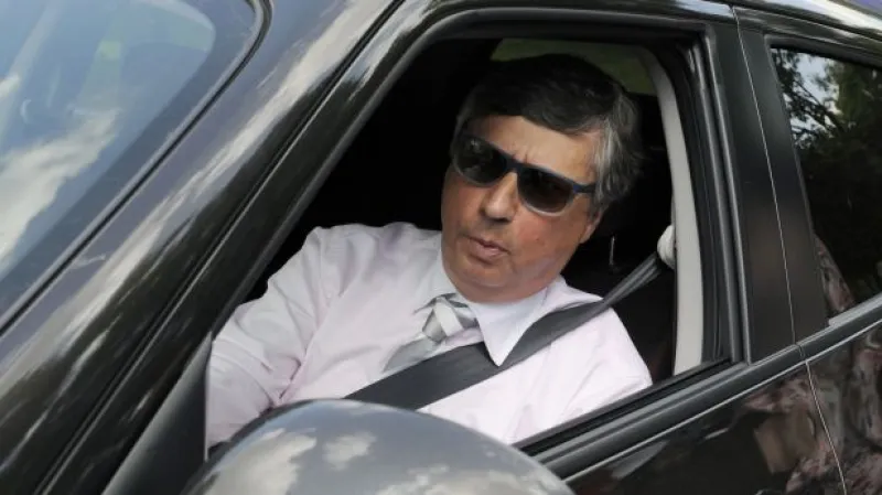 Politické strany kritizují Fischera