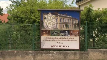 Vinařská a zahradnická škola ve Valticích
