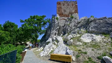 Revitalizované návrší u zříceniny Kozí hrádek v Mikulově