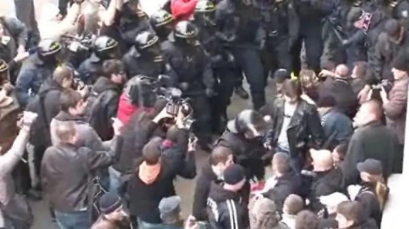 No comment - Zásah proti příznivcům Dělnické strany