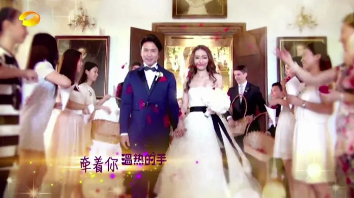Svatba slavného čínského moderátora v Lobkovickém paláci na Pražském hradě