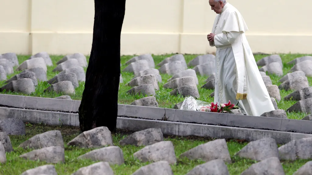 Papež František uctil padlé z 1. světové války