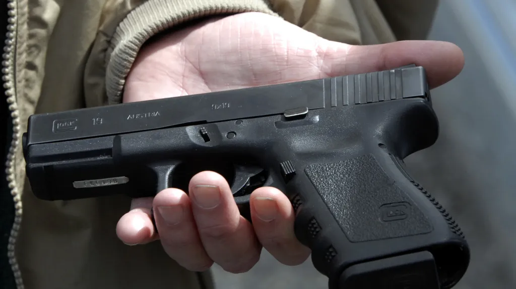 Pistole Glock ráže 9 milimetrů