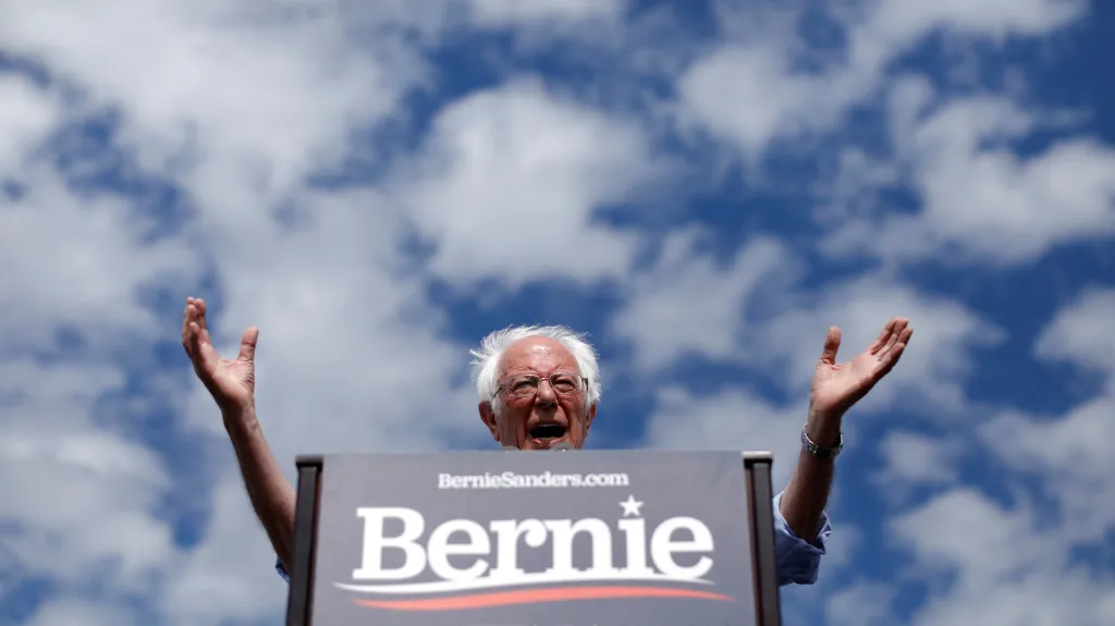 Bernie Sanders nešetřil při kampani emocemi