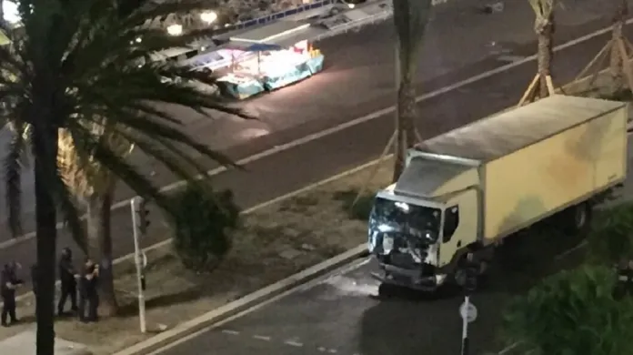 Kamion, který najel do lidí ve francouzském Nice