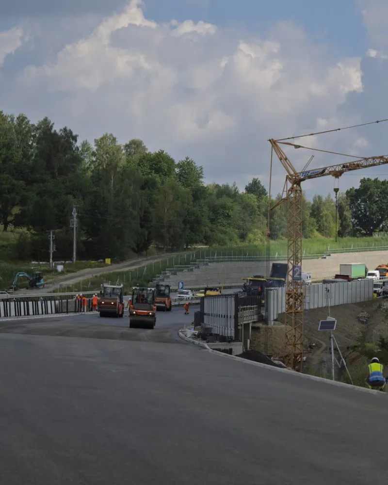 Úsek D3 mezi Nažidly a Dolním Dvořištěm už funguje