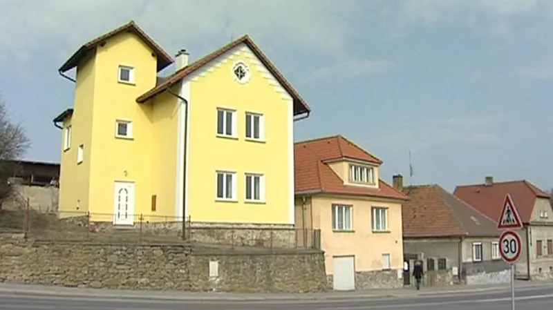 Důchodce z Pacovska podle kriminalistů v listopadu 2002 pobodal svého bratrance a ještě živého ho vhodil do studny, kde muž zemřel.