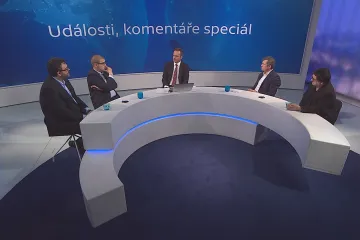 Quo vadis, česká politiko? Do neznáma, možná i k novému systému, tvrdí komentátoři