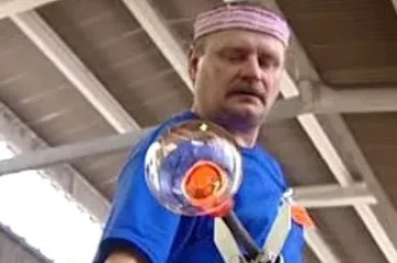 Skláři z Poděbrad nedostali zaplaceno, jak se mohou dostat ke svým penězům?