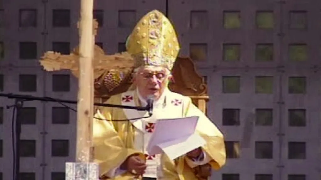 Benedikt XVI. slouží mši v Betlémě