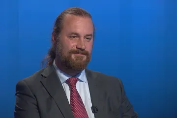Malé děti bych přijal, ale ty v táborech nejsou a pákistánské patnáctileté si vzít nemůžeme, tvrdí Veselý z ČSSD
