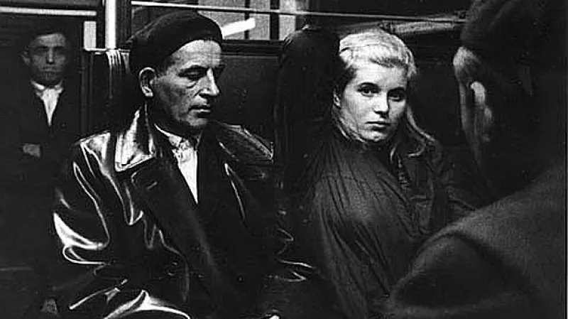 Scéna z večerního vlaku