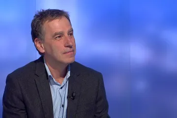 Měli bychom vystupovat jako supervelmoc Evropa, říká Niedermayer. Jen tak prý může EU čelit celním válkám