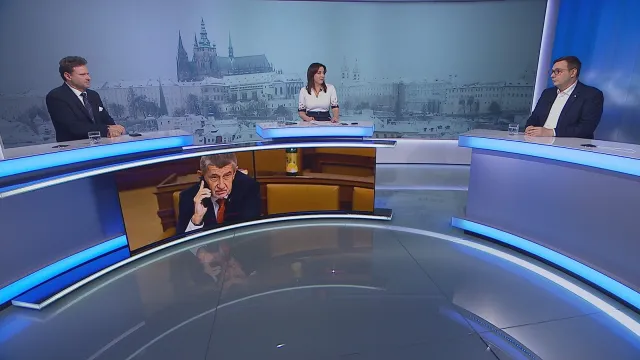 Vondráček kritizuje Hrad za „kádrovací materiál“ k Turkovi. Lipavský mluví o šedé zóně v ústavě