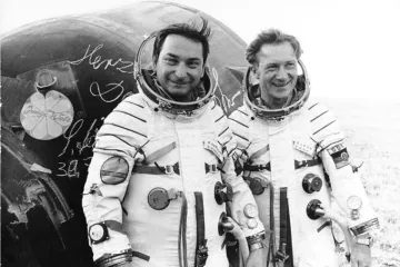 Zemřel první německý kosmonaut, tichý hrdina Sigmund Jähn