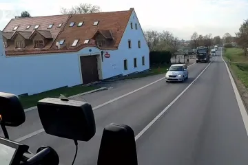 Stavbu další části dálnice D3 komplikuje bahnité podloží. Práce se zřejmě prodlouží zhruba o rok