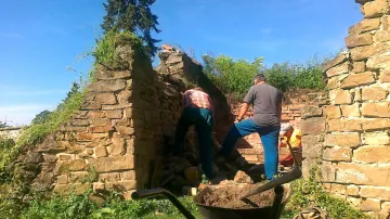 Oprava zdi bývalé rotundy