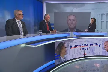 Švejnar a Kolář oceňují předvídatelnost Harrisové, Topolánek kritizuje „woke témata“