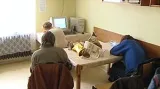 Bezdomovci v azylovém domě