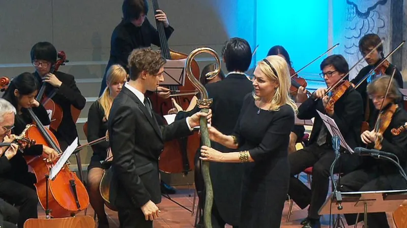 Předání ceny Vize 97 vnukovi Miloslava Petruska