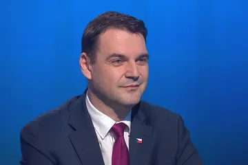 Slabší íránský režim bude určitě lepší než silnější, říká Macinka