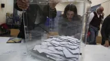 Řekové začali sčítat hlasy po klíčových předčasných volbách