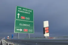 ŘSD otevřelo další úsek dálnice D35 z Časů do Ostrova na Chrudimsku