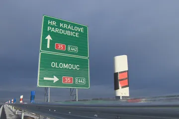 ŘSD otevřelo další úsek dálnice D35 z Časů do Ostrova na Chrudimsku