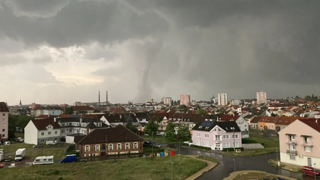 Tornádo na Hodonínsku