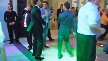 Tančící ruský prezident Dmitrij Medvěděv
