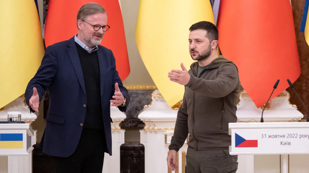 Český premiér Petr Fiala (ODS) a ukrajinský prezident Volodymyr Zelenskyj