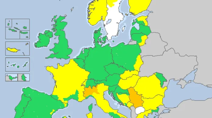 Výstrahy před bouřkami platí ve velké části Evropy. Všude tam, kde je na mapě Evropy žlutá až oranžová barva, varují meteorologové příslušných států před silnými až velmi silnými bouřkami
