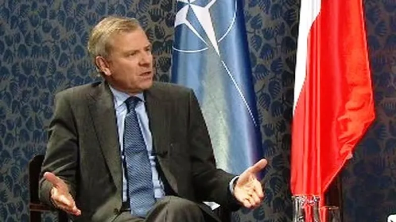 Generální tajemník NATO Jaap de Hoop Scheffer při exkluzivním rozhovoru s Českou televizí